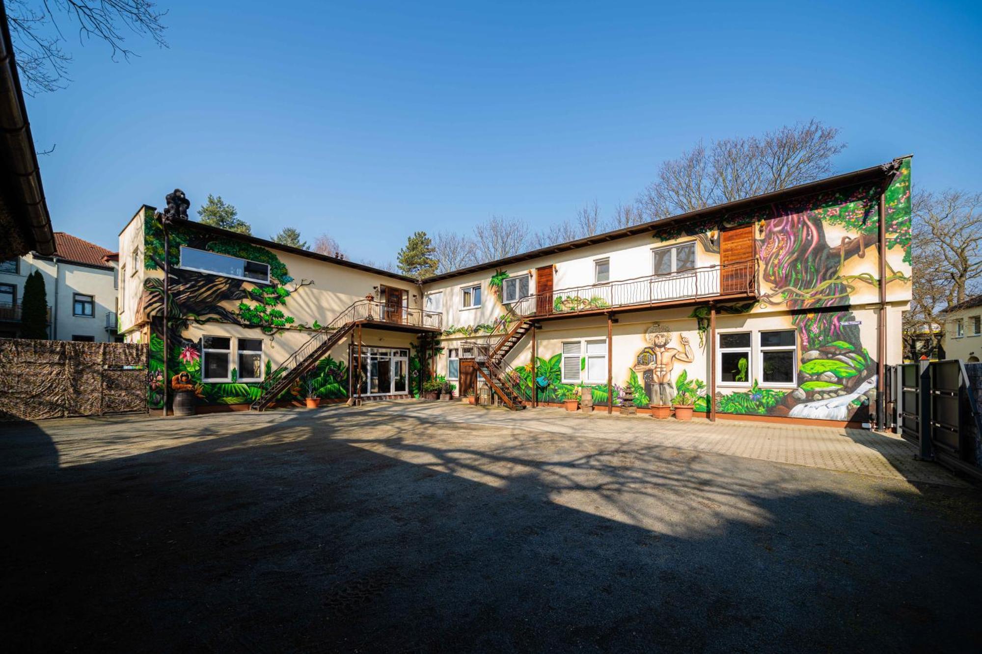Apartment White Der Sportschule Badura Lipsia Esterno foto